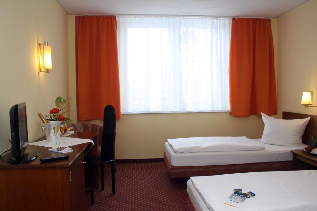 Quick Hotel Dresden West Kesselsdorf Extérieur photo